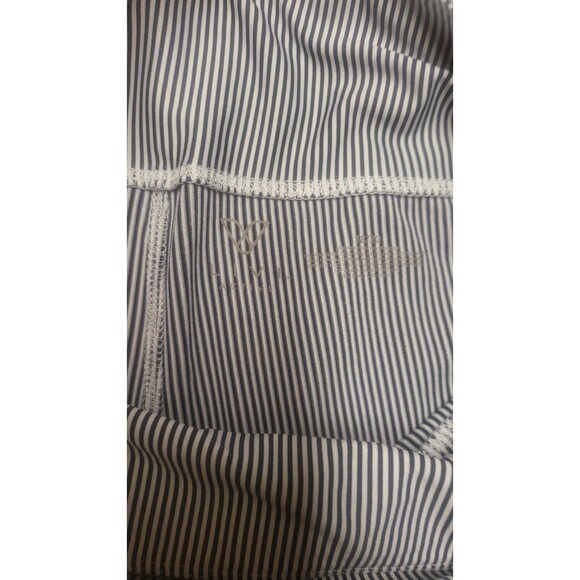 Livi Active Black / White Capri Leggings with pockets Sz 18-20 EUC - Picture 5 of 7